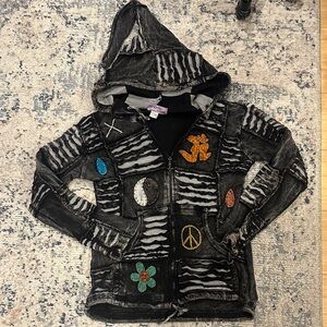 NWOT Pointy Hooded Om Gothic Style Stonewashed Razor Cut Zip Up Hoodie